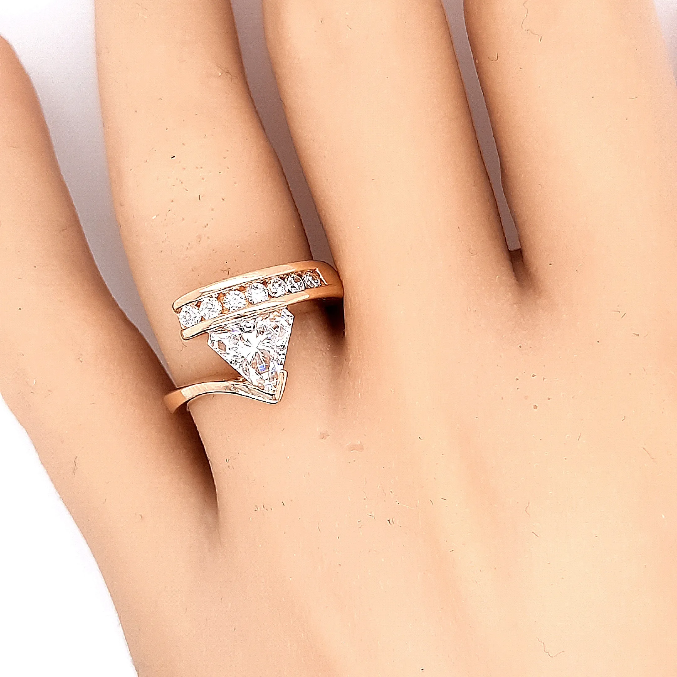 14ct Yellow Gold Cubic Zirconia Dress Ring