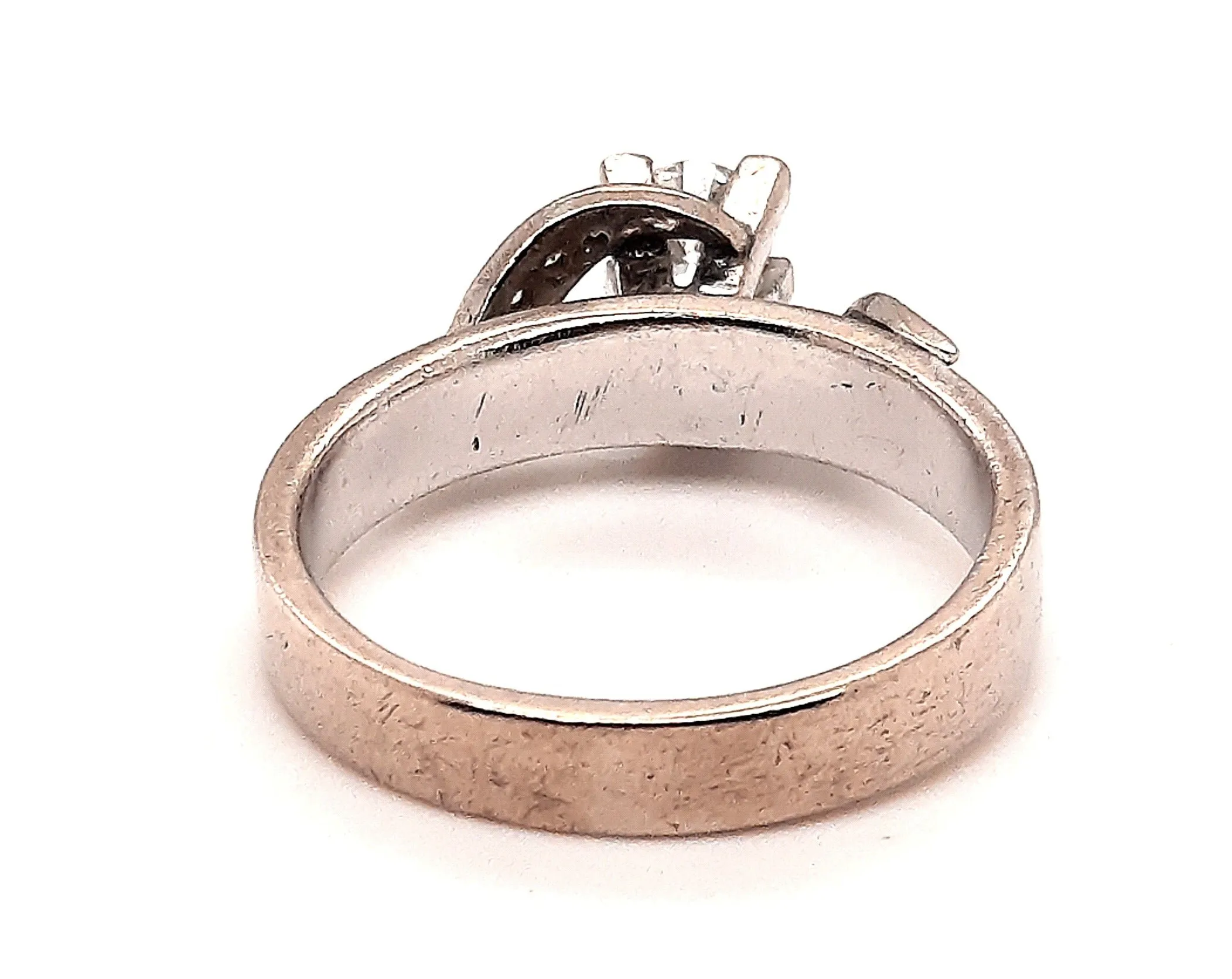 18ct White Gold Diamond Ring