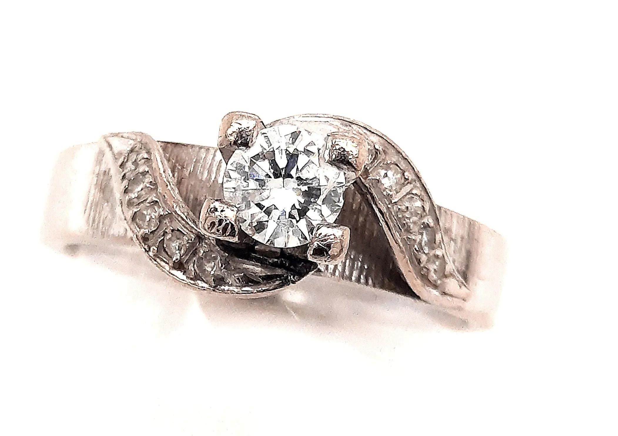 18ct White Gold Diamond Ring