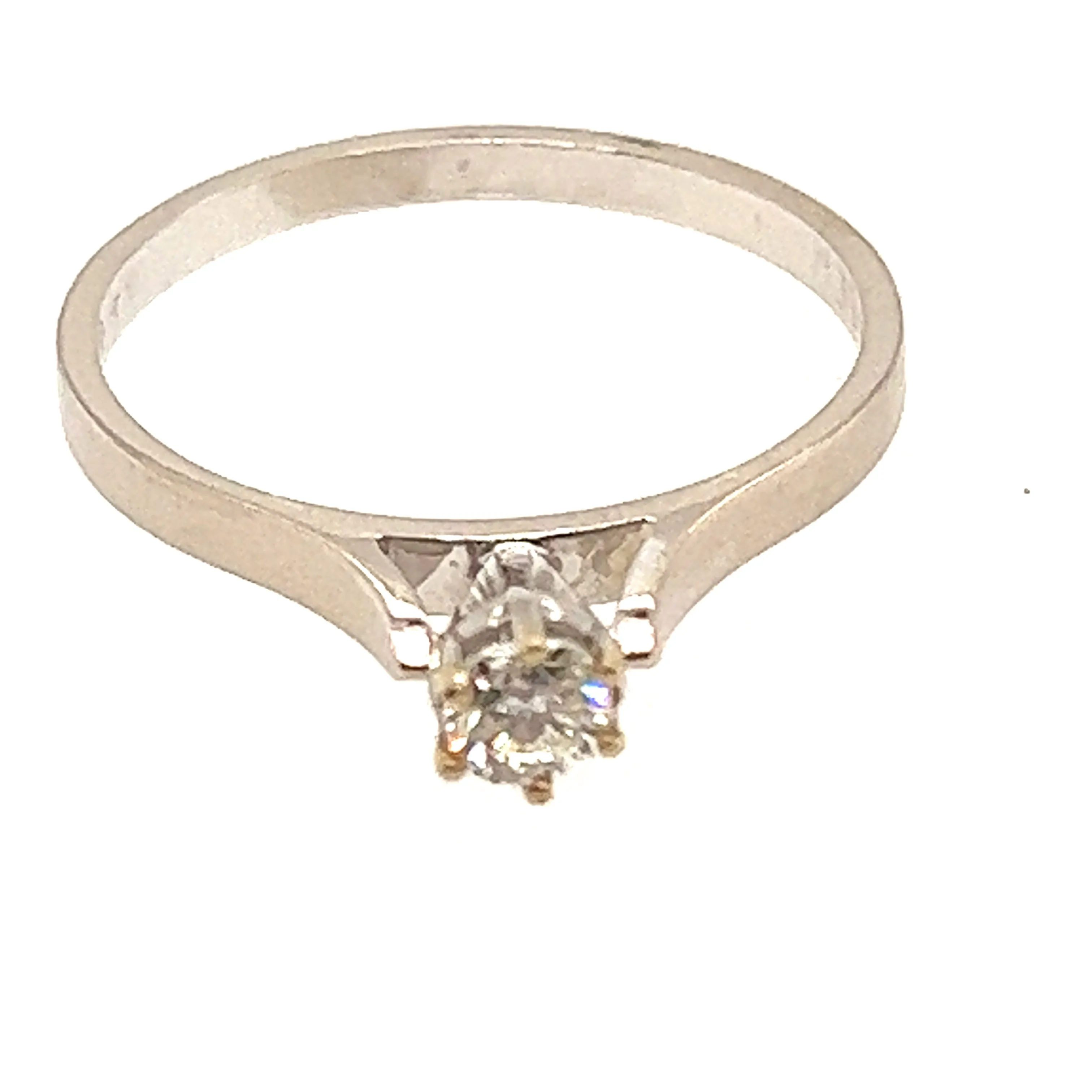 18ct White Gold Solitaire Diamond Ring