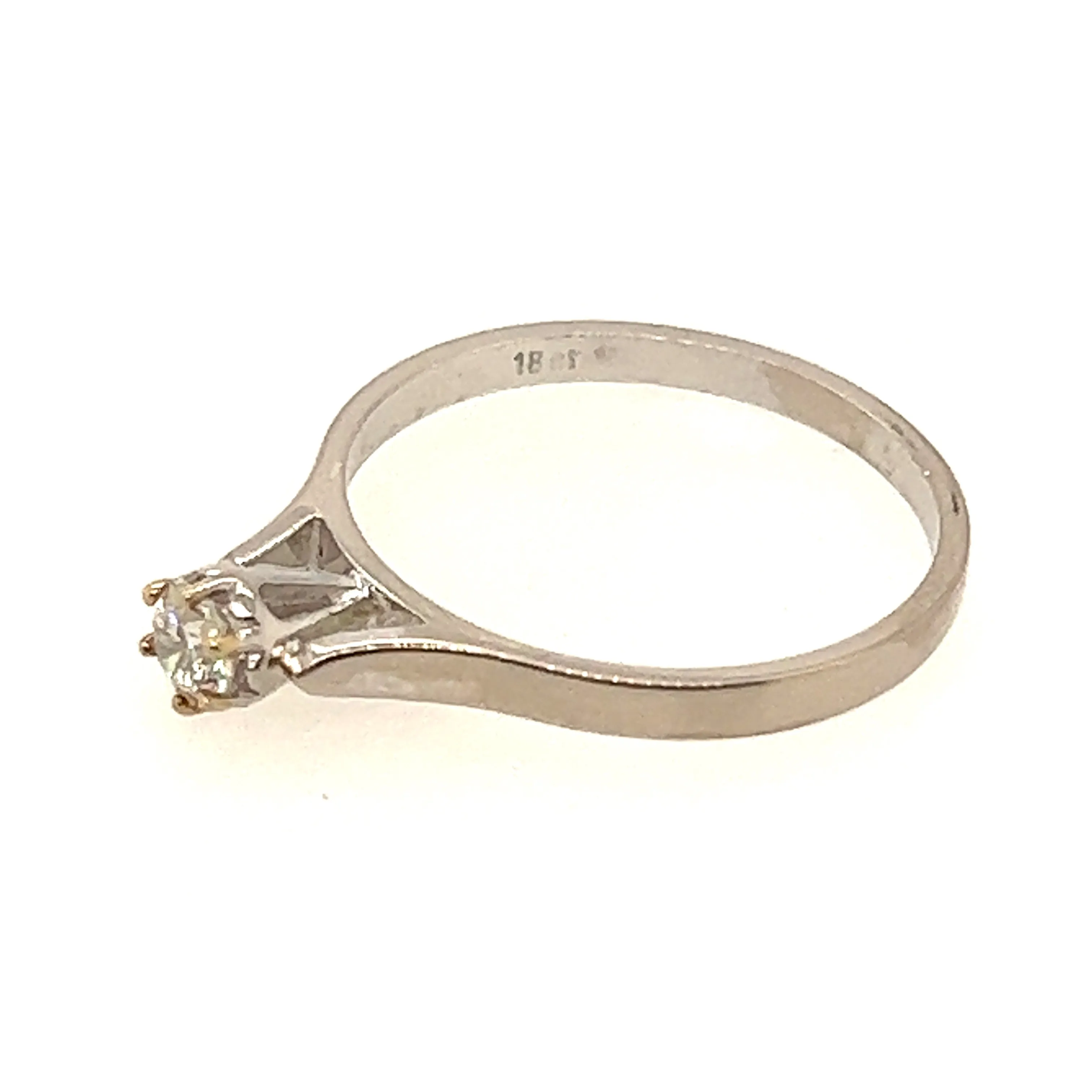 18ct White Gold Solitaire Diamond Ring