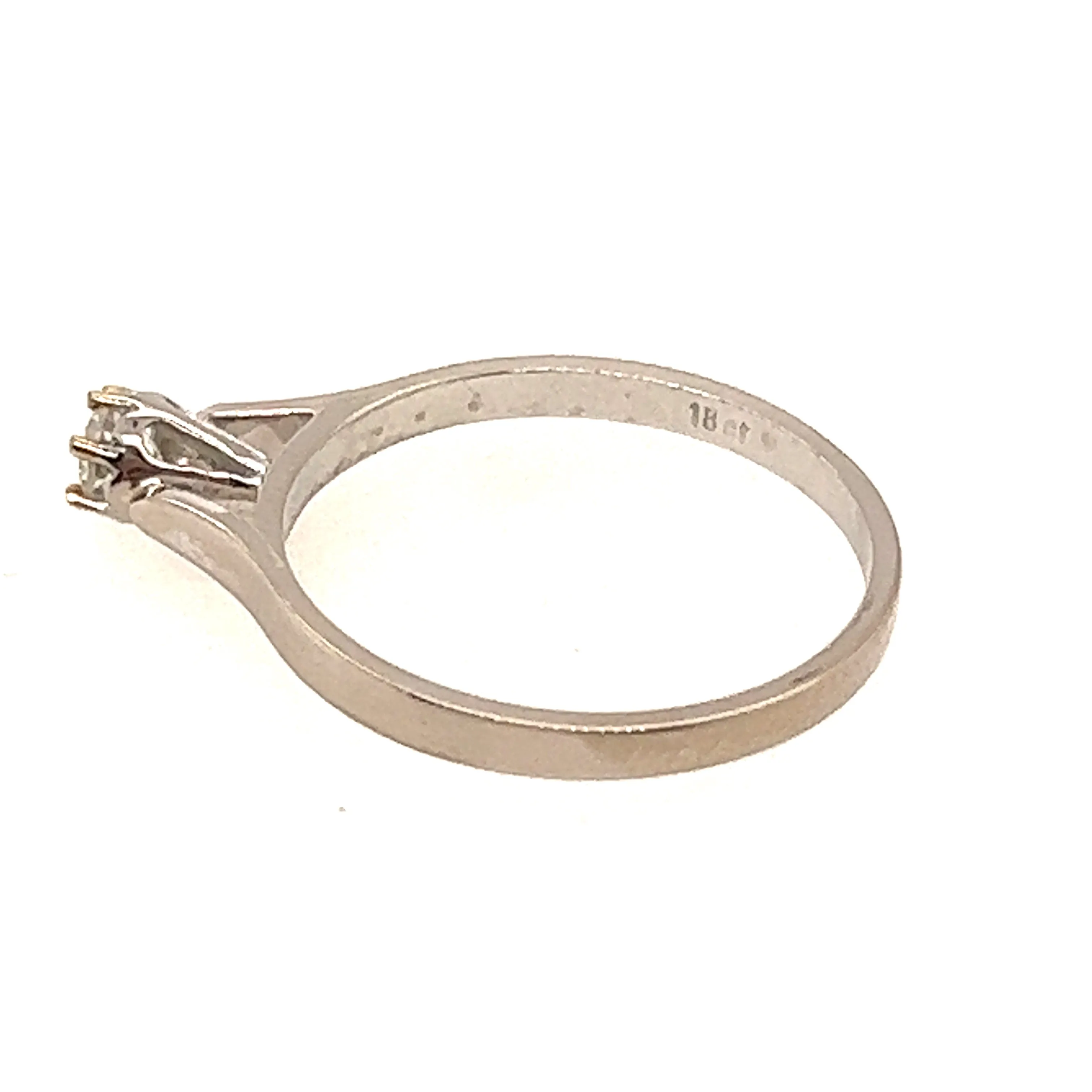 18ct White Gold Solitaire Diamond Ring