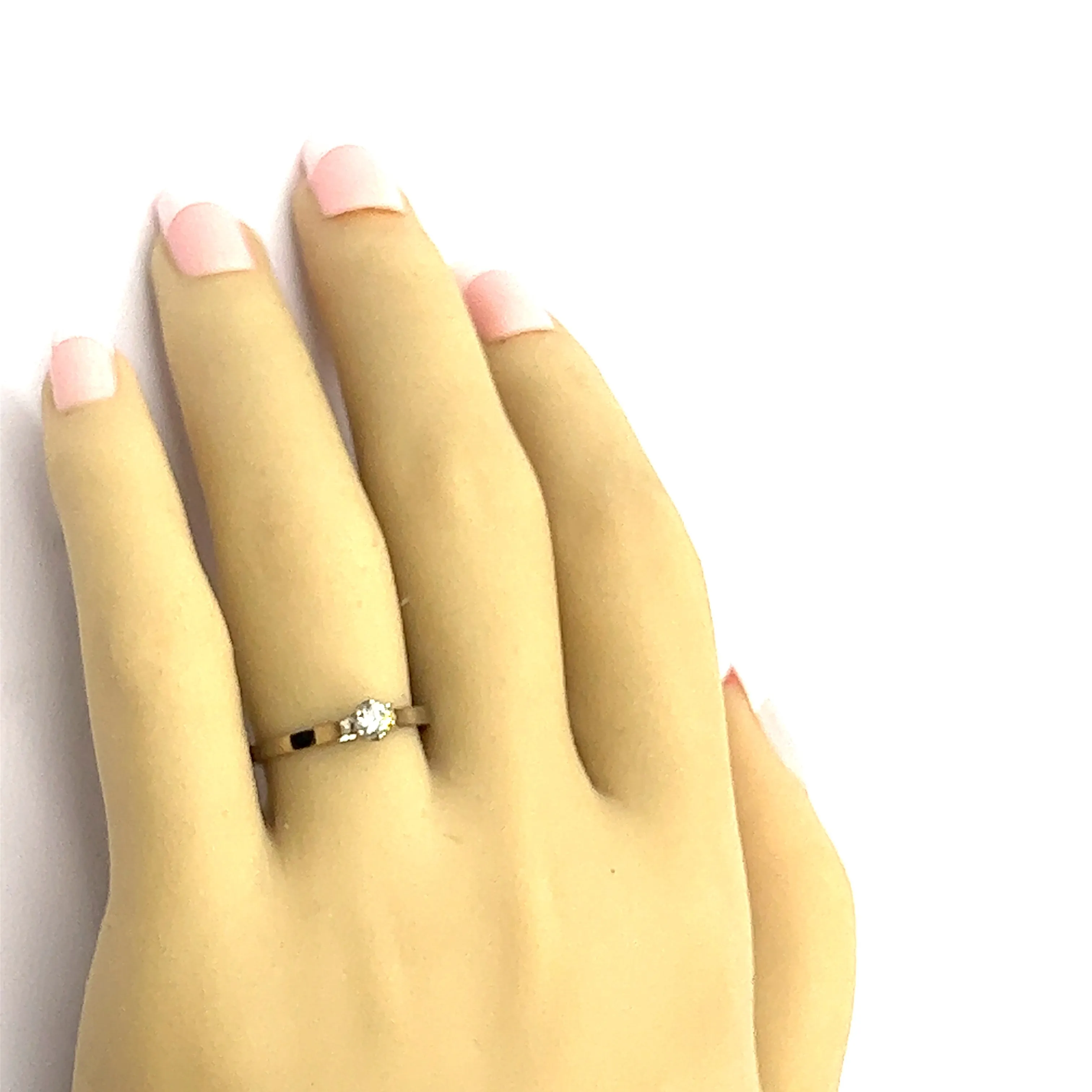 18ct White Gold Solitaire Diamond Ring