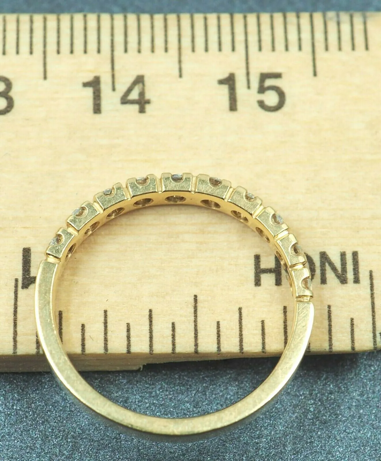18ct Yellow Gold 10 Stone Diamond Ring