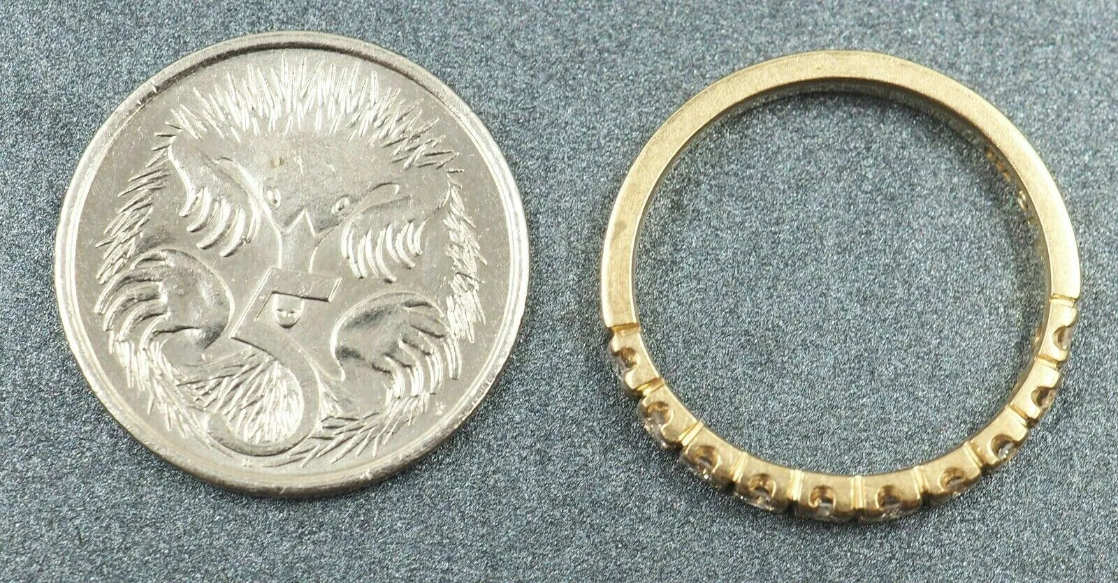 18ct Yellow Gold 10 Stone Diamond Ring