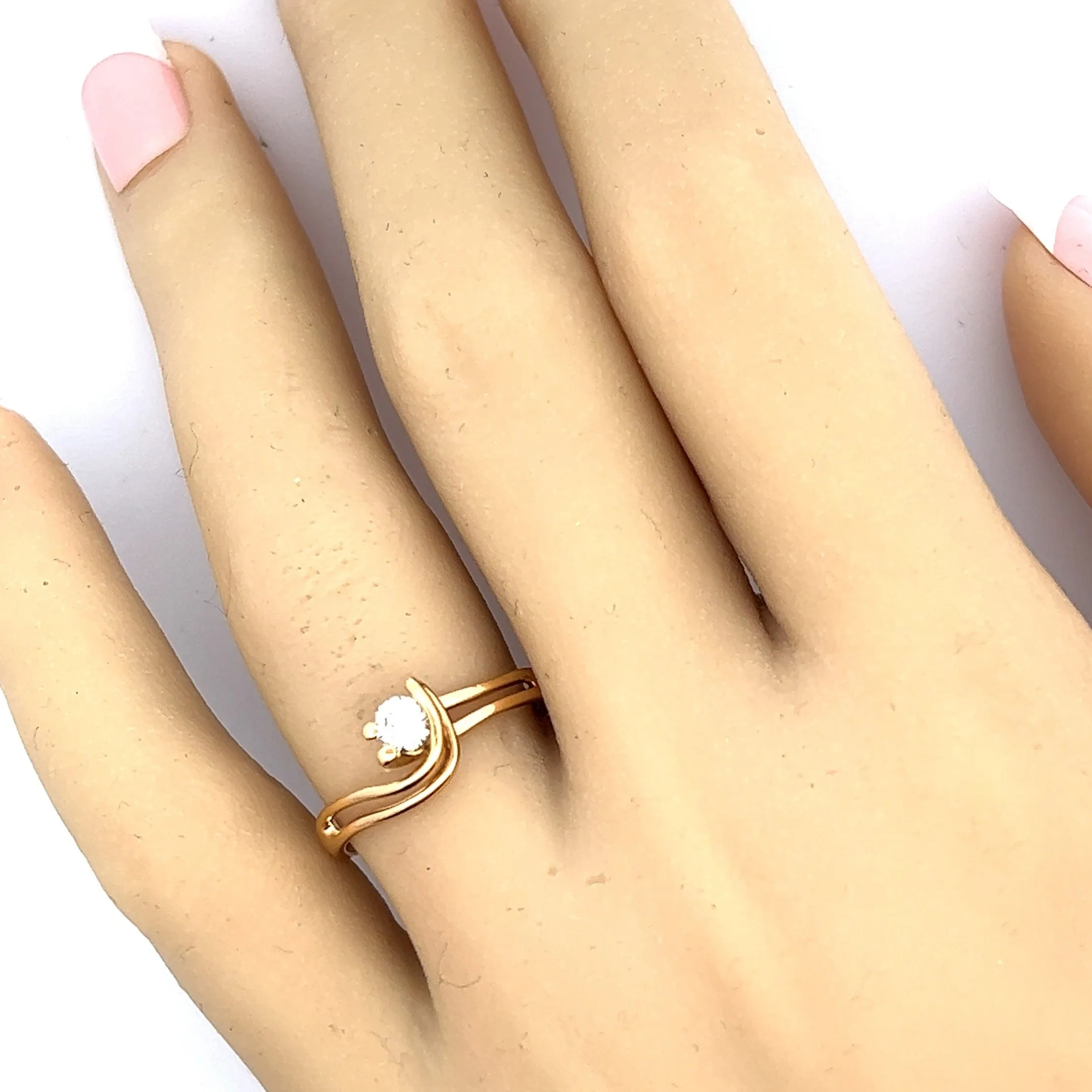 18ct Yellow Gold .20ct Diamond Ring