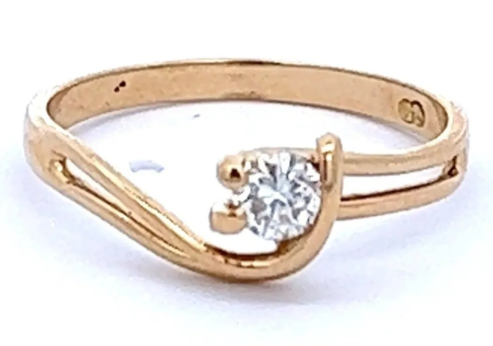 18ct Yellow Gold .20ct Diamond Ring