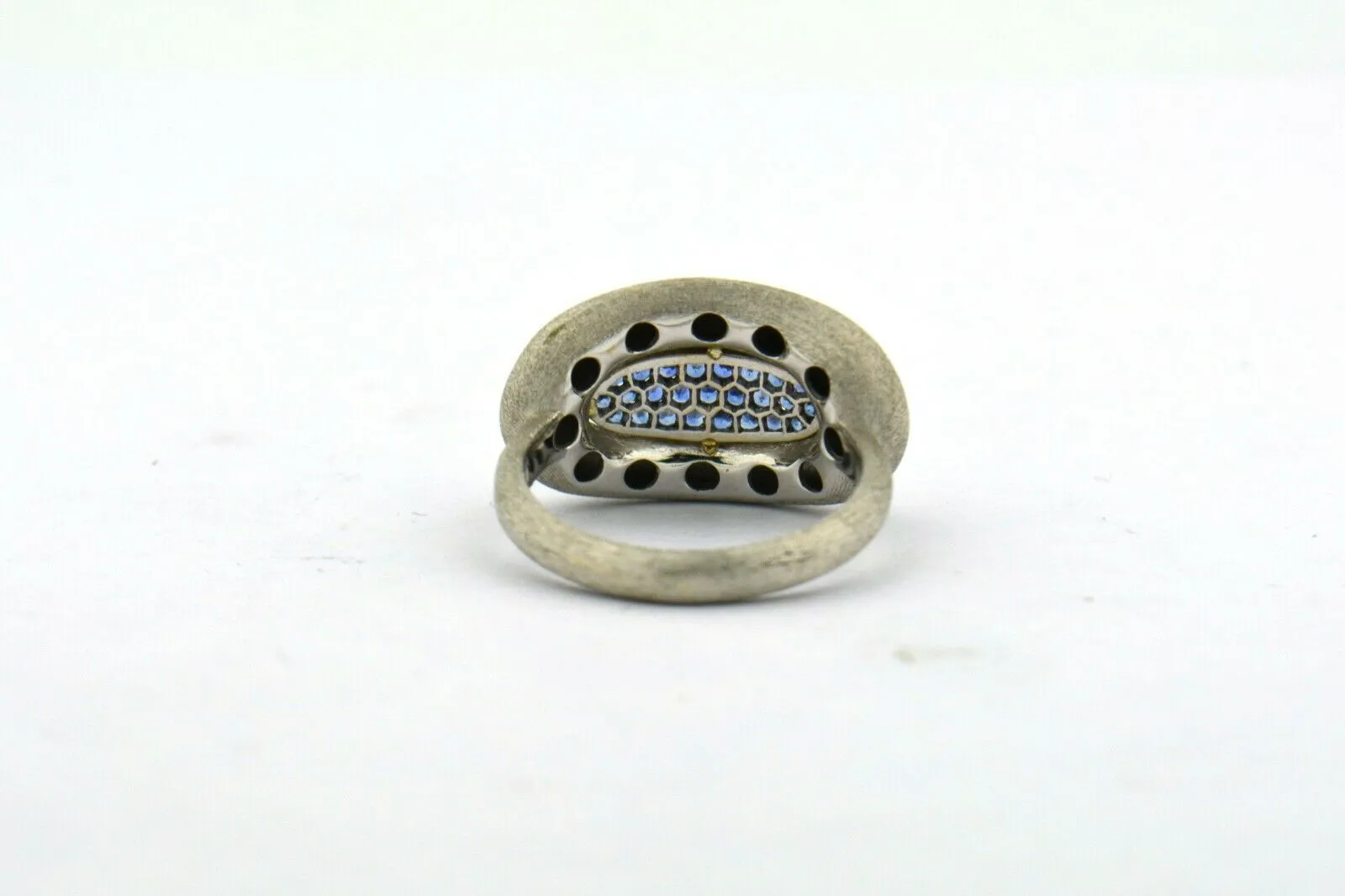 18KW Gold Nanis .31cttw Ceylon Blue Sapphire Ring 8 grams .31cttw Size 7.5