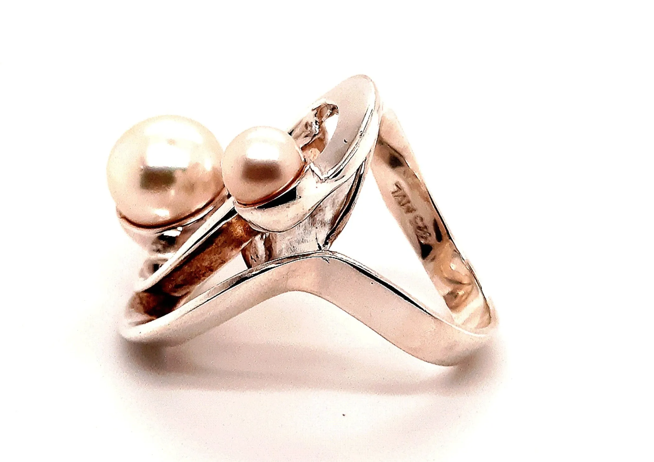 925 Sterling Silver and Pearl Dress Ring