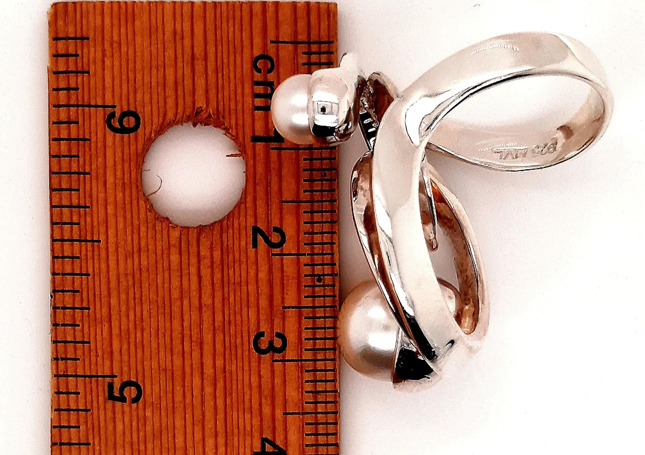 925 Sterling Silver and Pearl Dress Ring