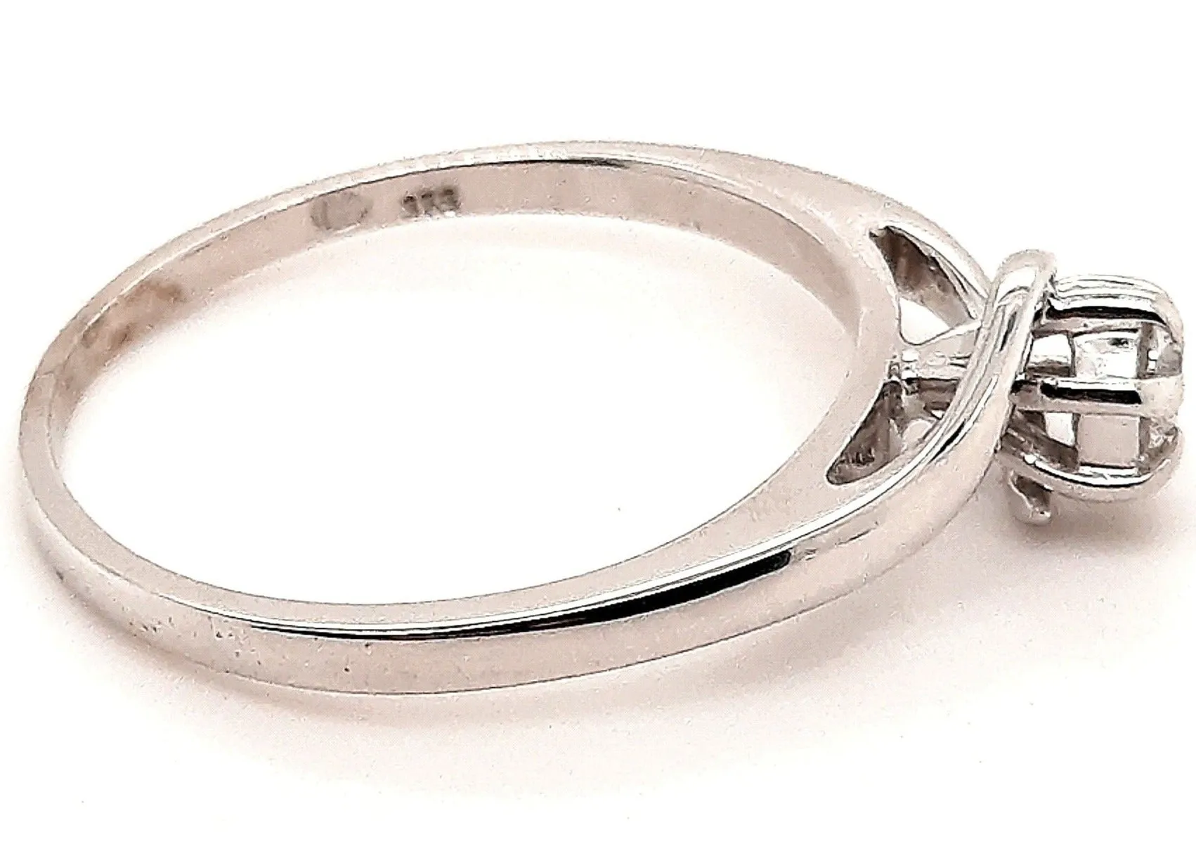 9ct White Gold Diamond .20ct Solitaire Ring