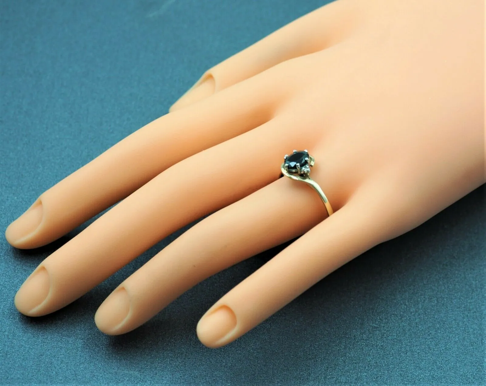 9ct Yellow & White Gold Sapphire & Diamond Ring