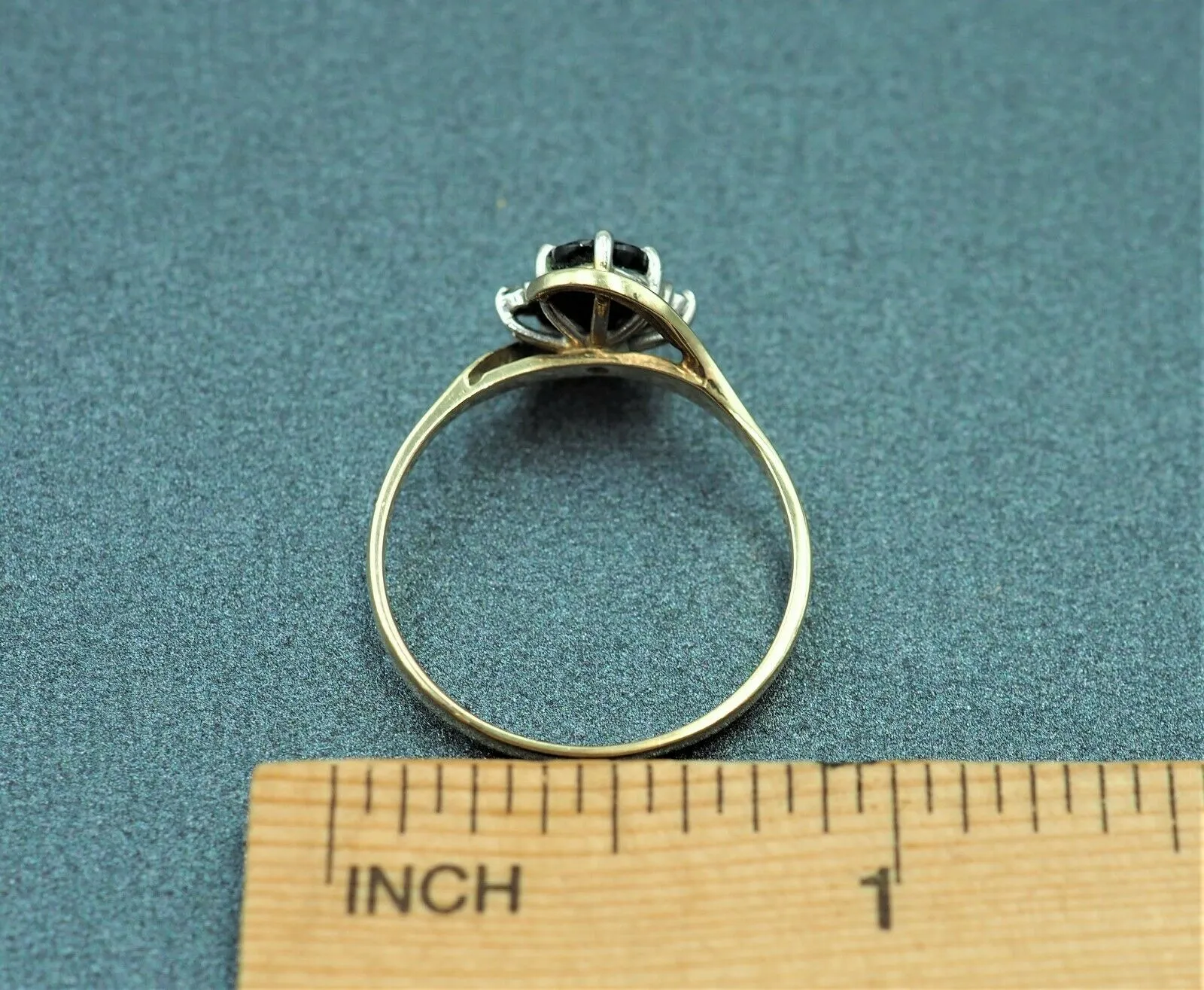 9ct Yellow & White Gold Sapphire & Diamond Ring