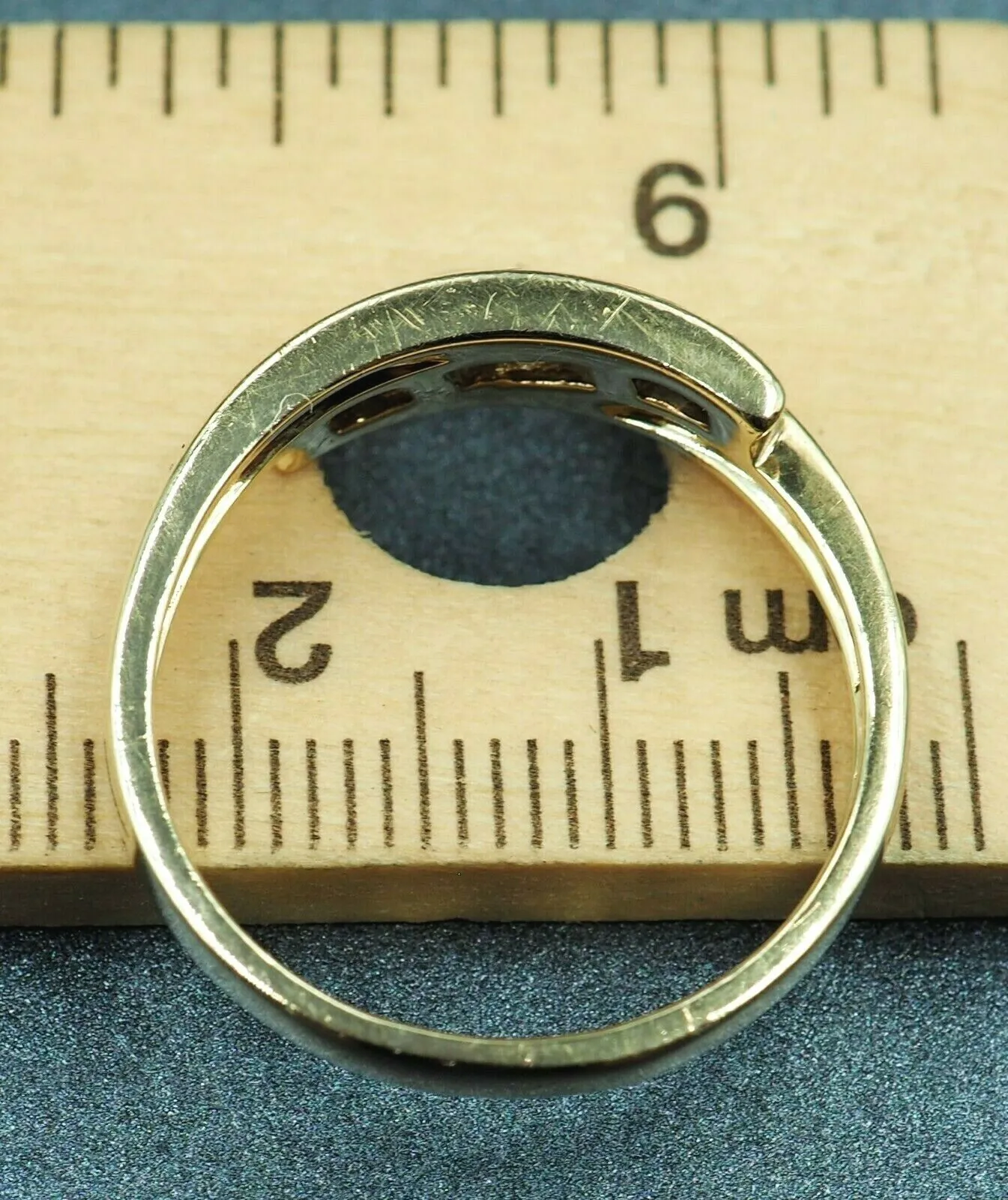 9ct Yellow Gold Diamond Cross Over Ring