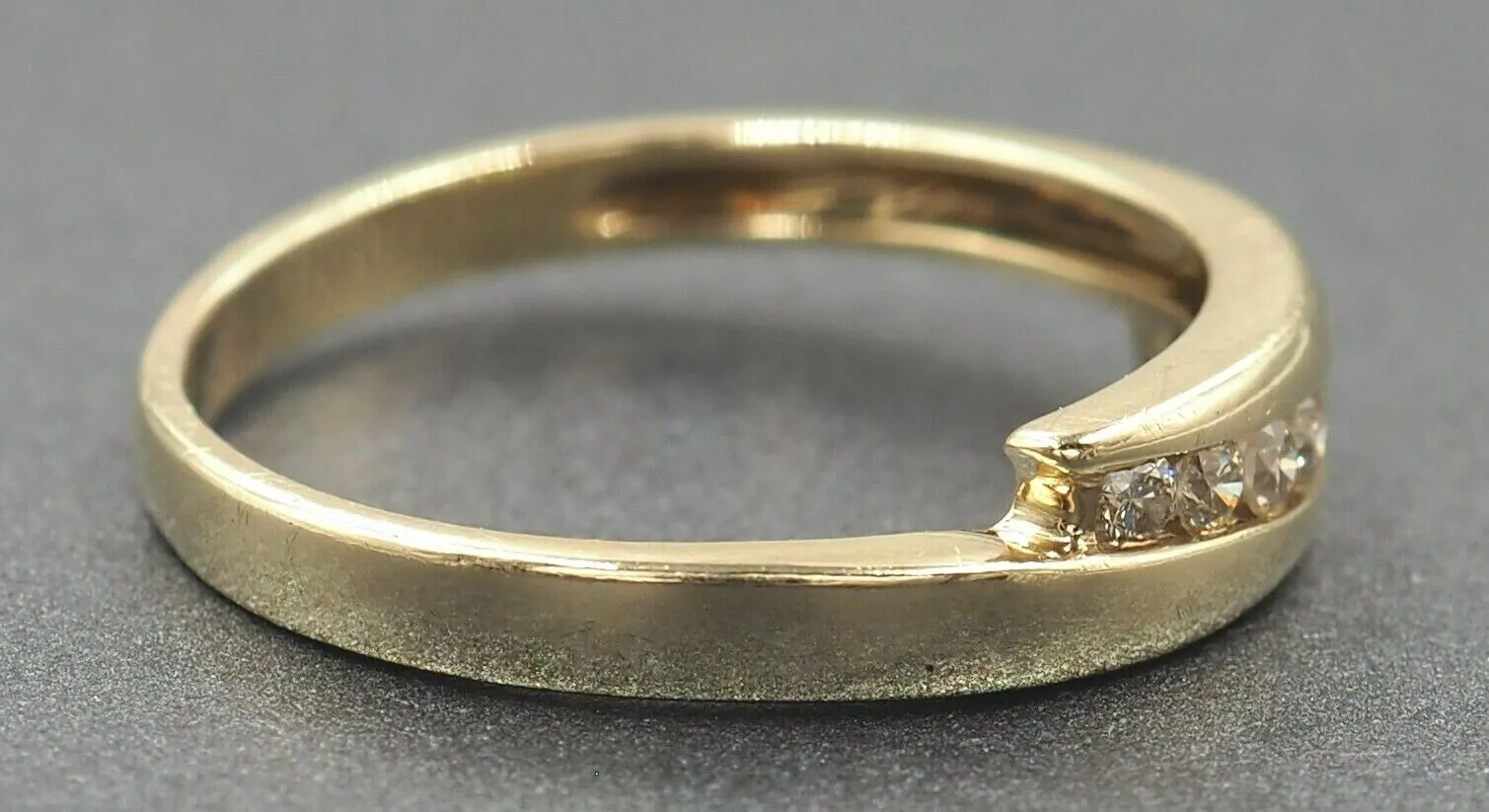 9ct Yellow Gold Diamond Cross Over Ring