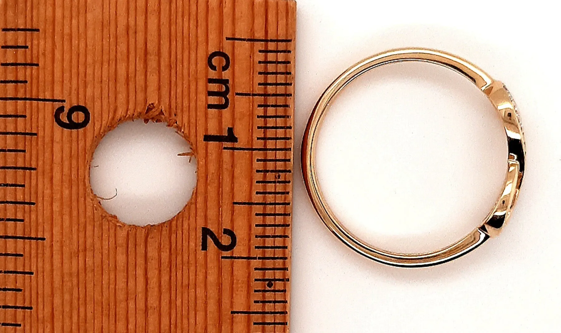 9ct Yellow Gold Diamond Infinity Ring