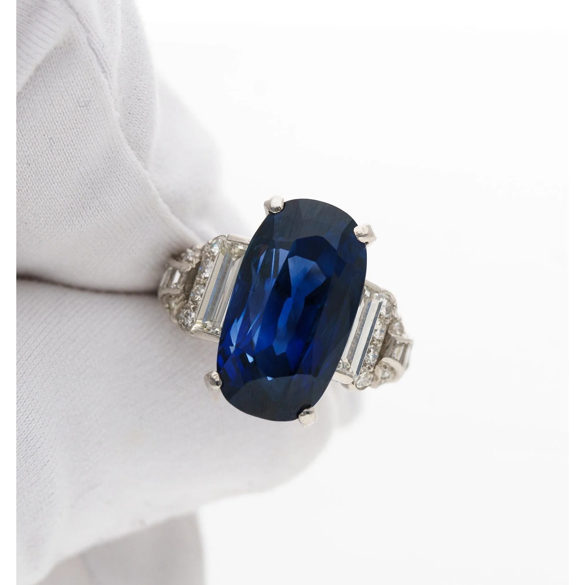 AGL Certified 13.81 Carat Ceylon No Heat Blue Sapphire Platinum Vintage Ring