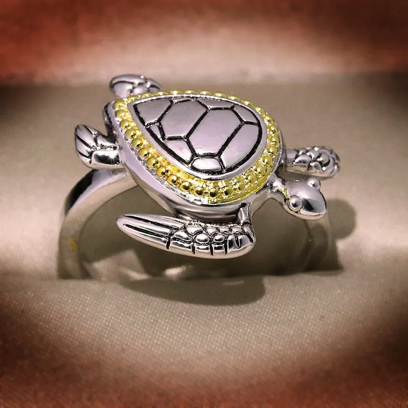 Amazing Vintage Turtle Ring filled with Crystals