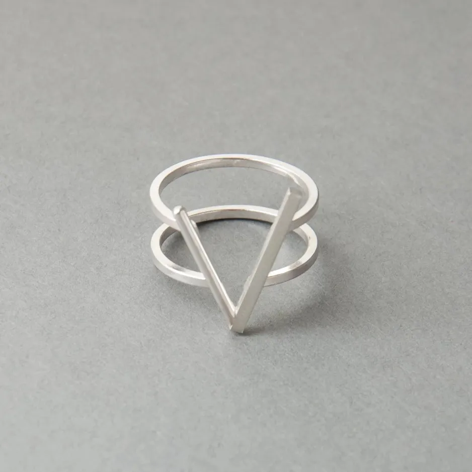 CLOCKWORK RING