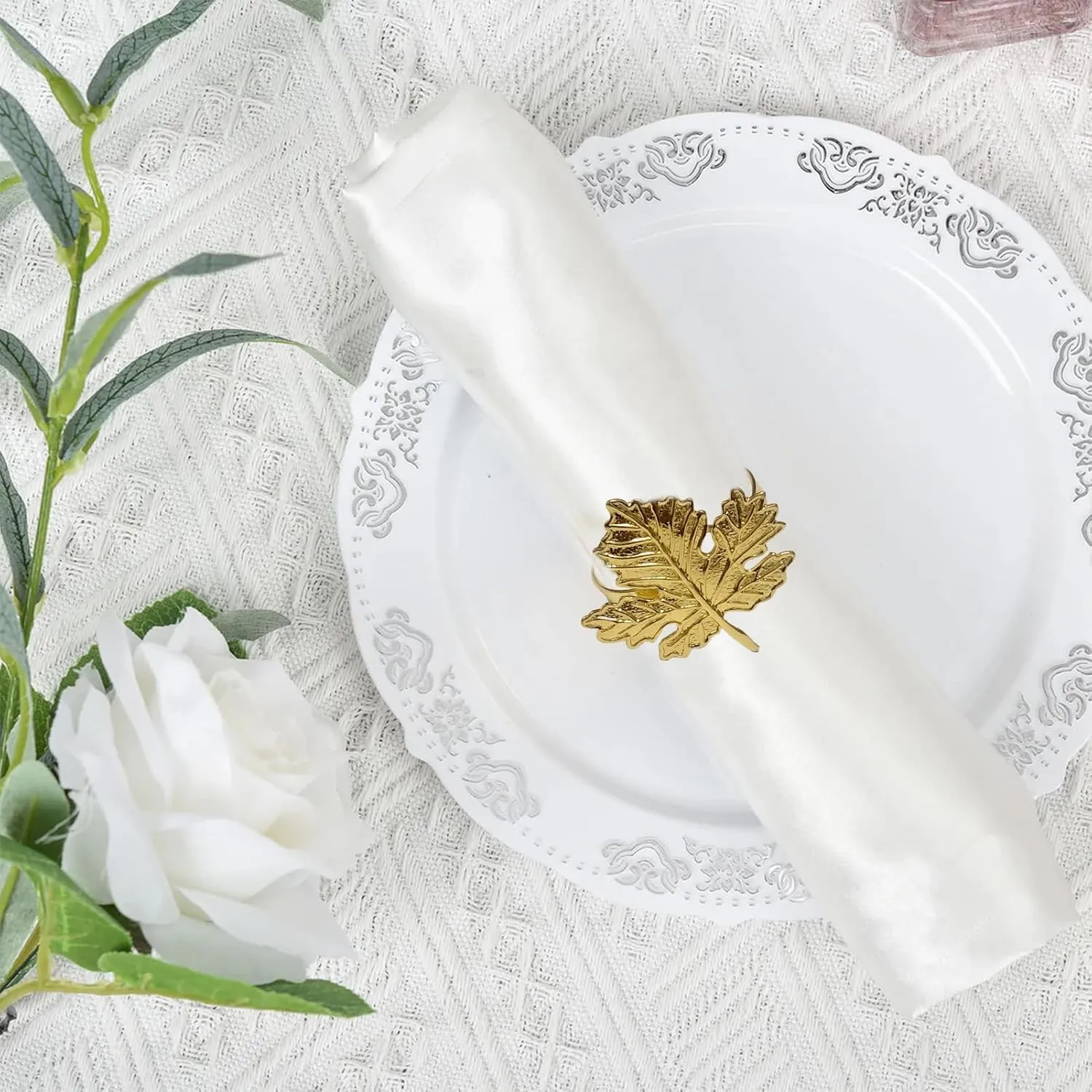 Fall Maple Leaf Napkin Ring Holder – Metal Serviette Buckle for Thanksgiving & Autumn Decor