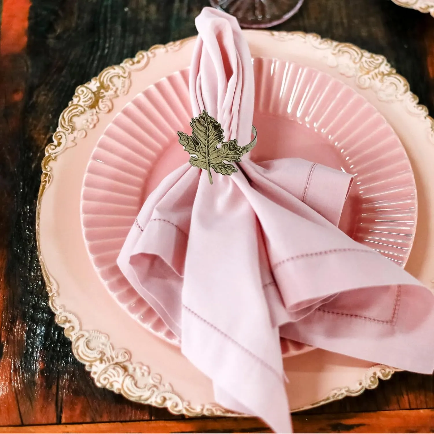 Fall Maple Leaf Napkin Ring Holder – Metal Serviette Buckle for Thanksgiving & Autumn Decor