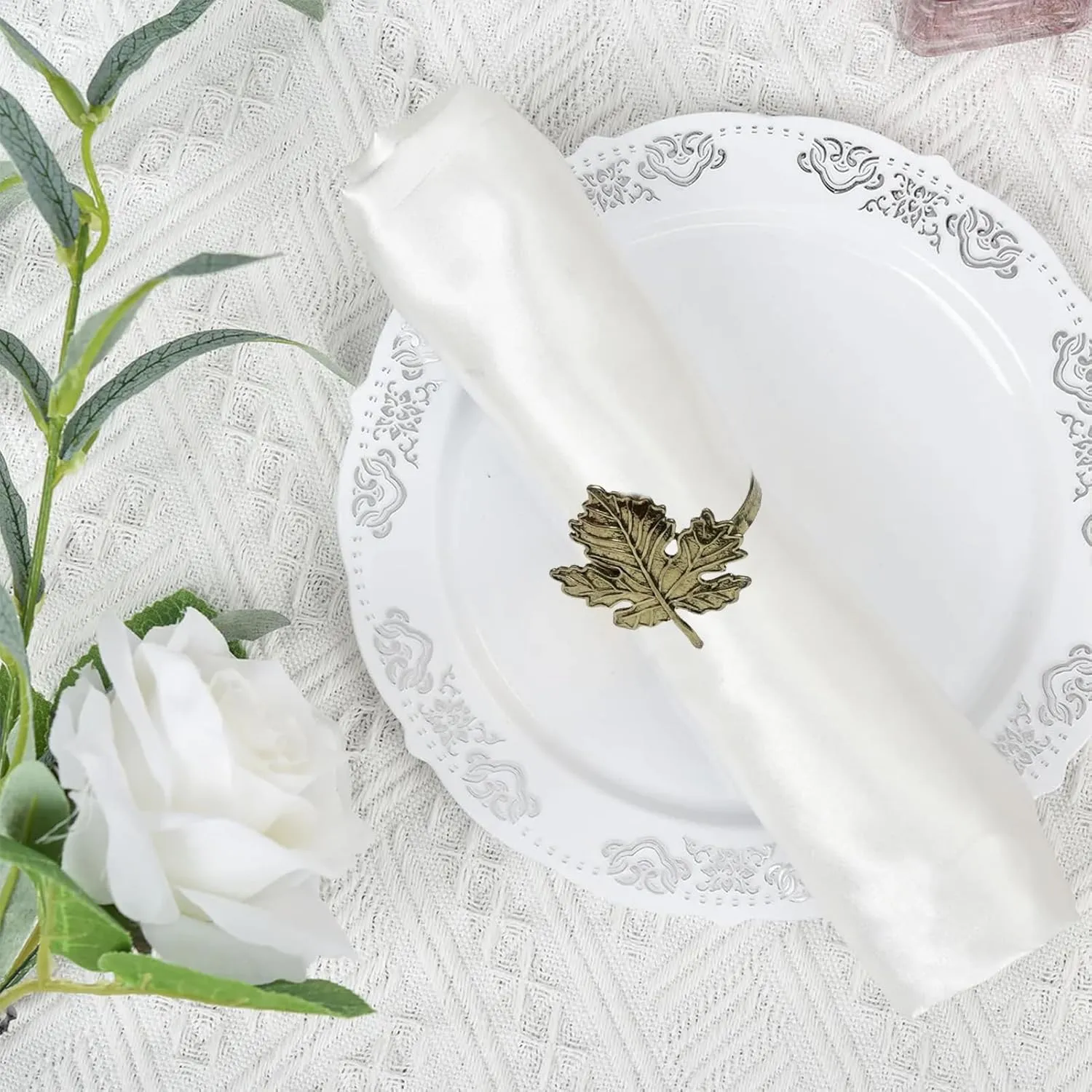 Fall Maple Leaf Napkin Ring Holder – Metal Serviette Buckle for Thanksgiving & Autumn Decor