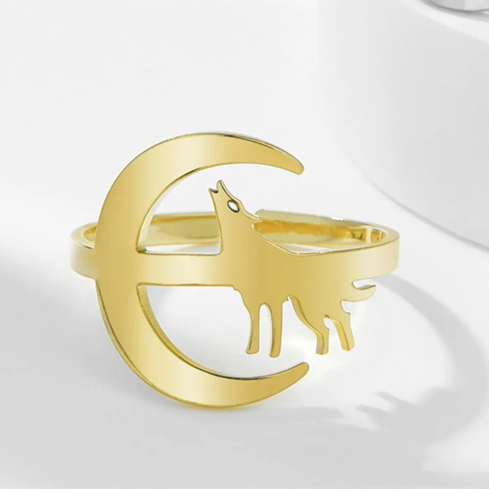 Howling Wolf Moon Ring