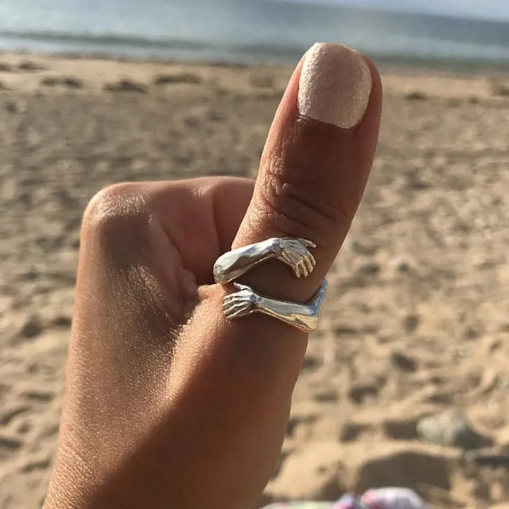 Hug ring - White Gold