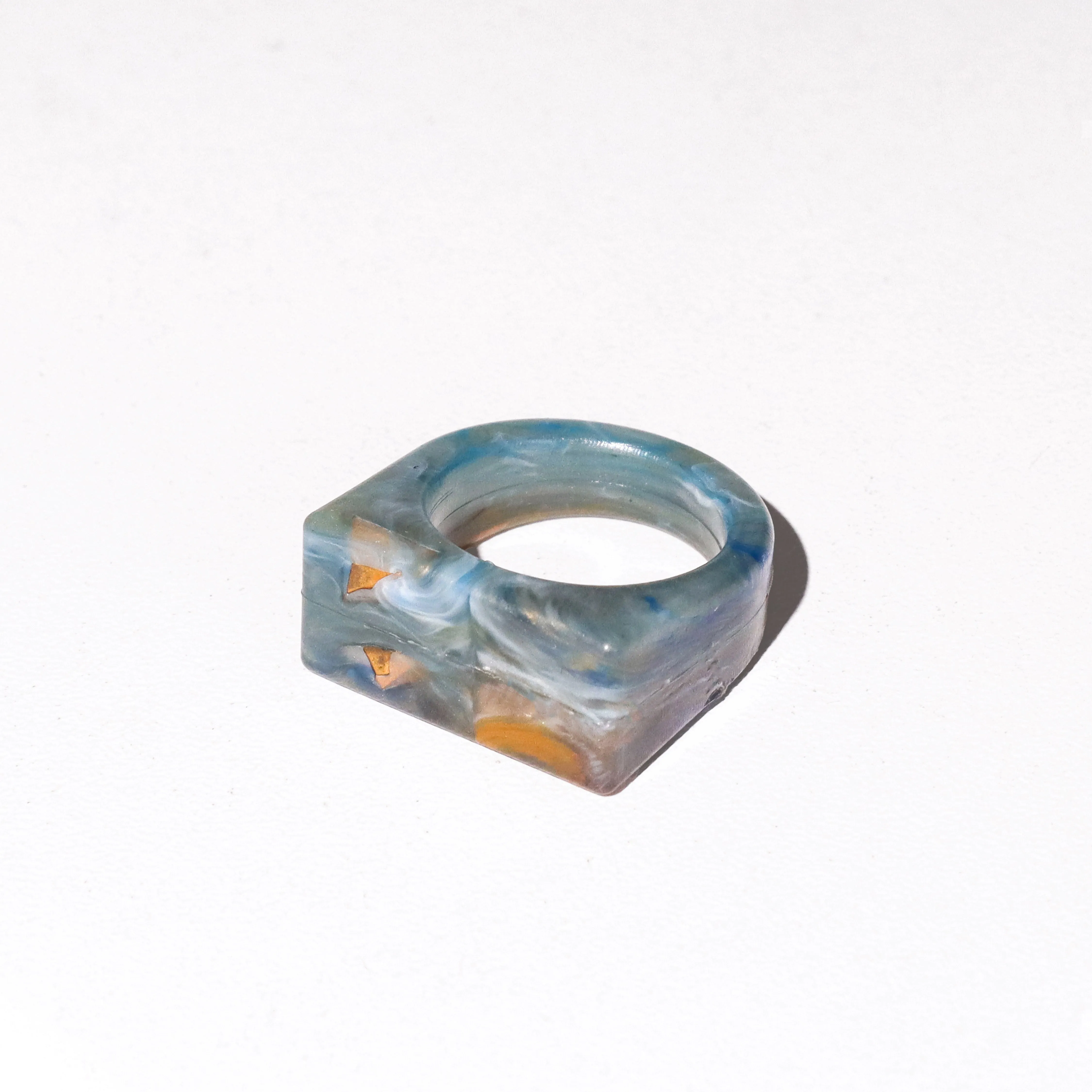 LIMITED EDITION 'Marble Ring' from Müll Club