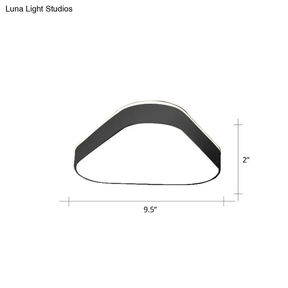 Nordic Style LED Flush Mount Ceiling Light with Acrylic Diffuser for Small Corridors