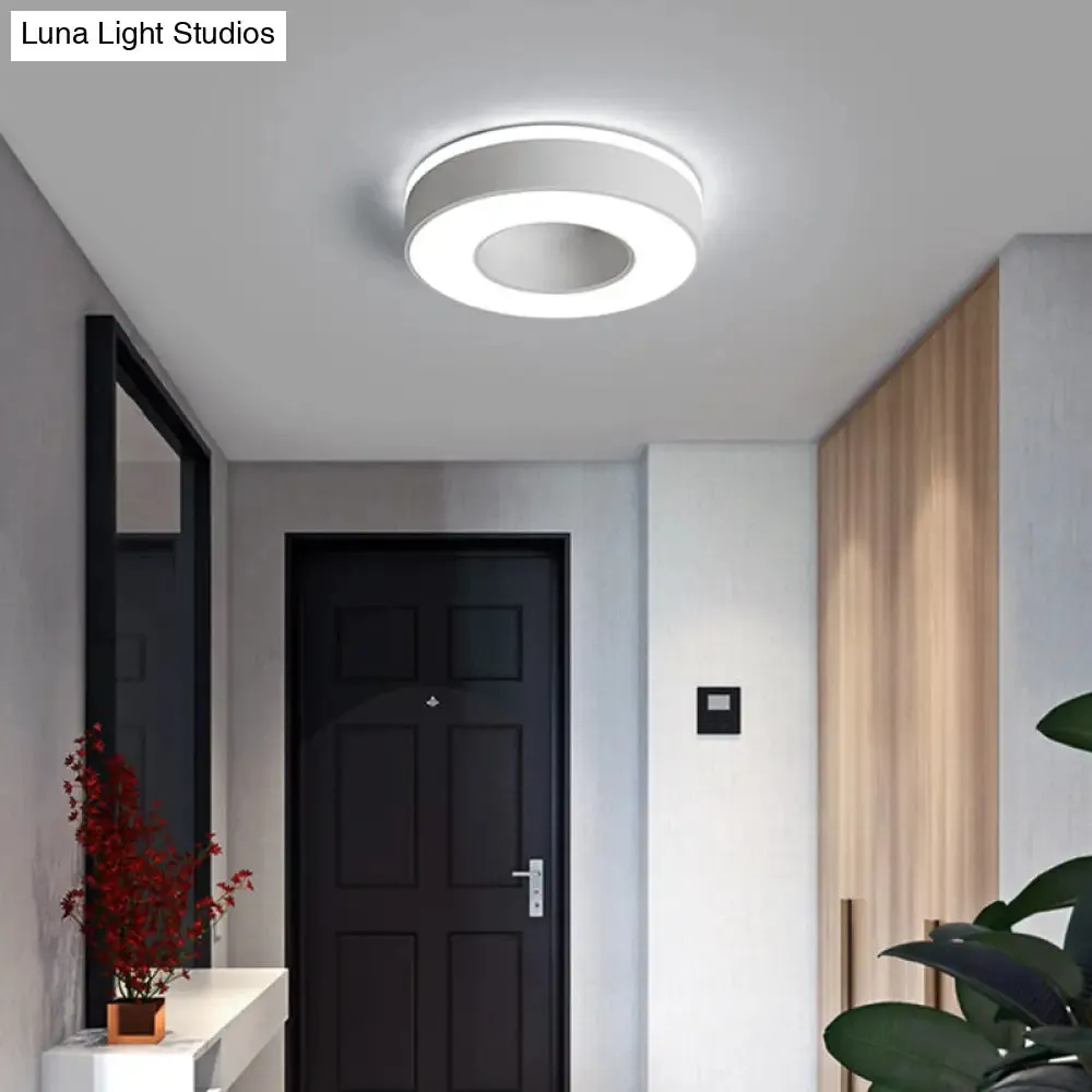 Nordic Style LED Flush Mount Ceiling Light with Acrylic Diffuser for Small Corridors