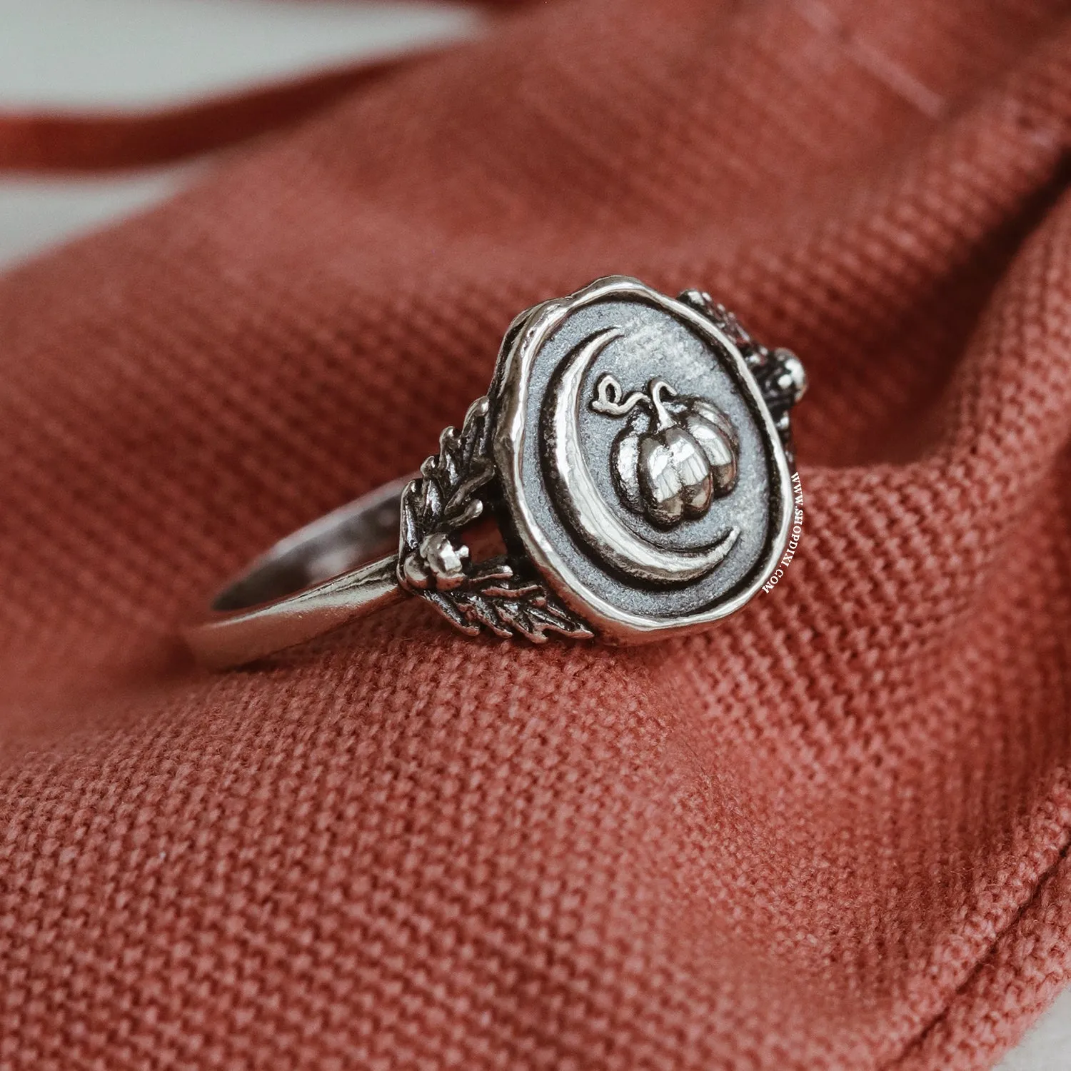 Pumpkin Crescent Cradle Wax Seal Ring