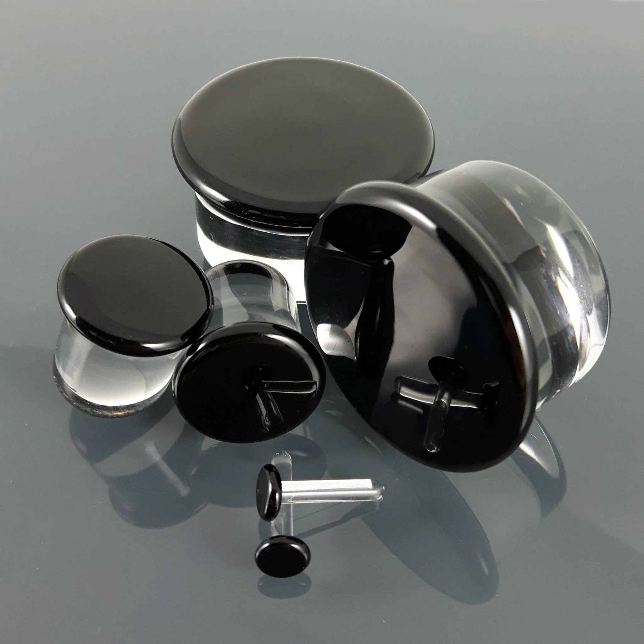 Single Flare Glass Plugs - Black | 1 Piece