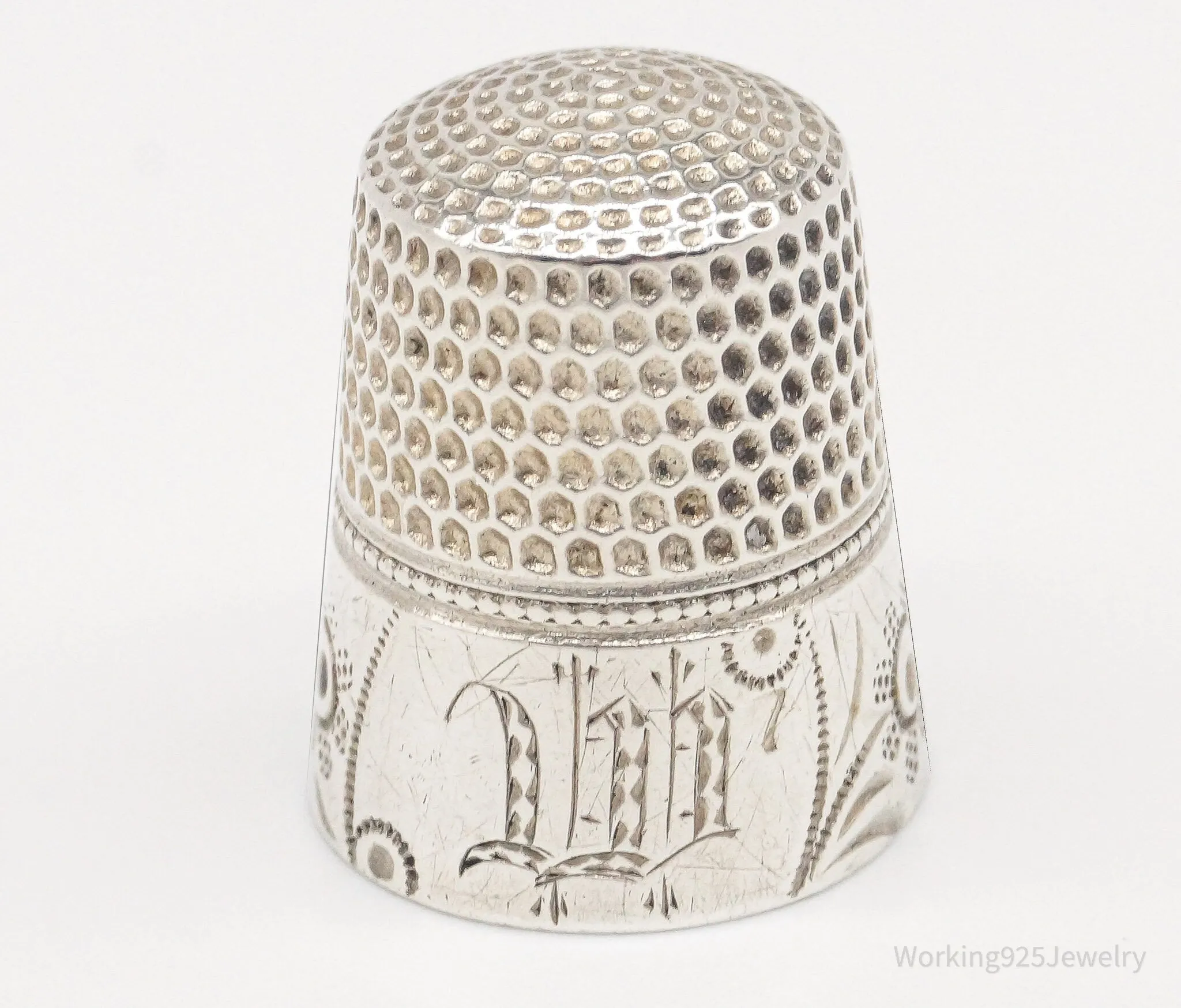 Victorian Antique Waite Thresher "W" Flowers Sterling Silver Thimble