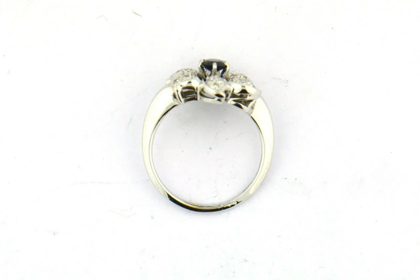 Vintage White Gold Blue Sapphire and Diamond Flower Ring 5 grams